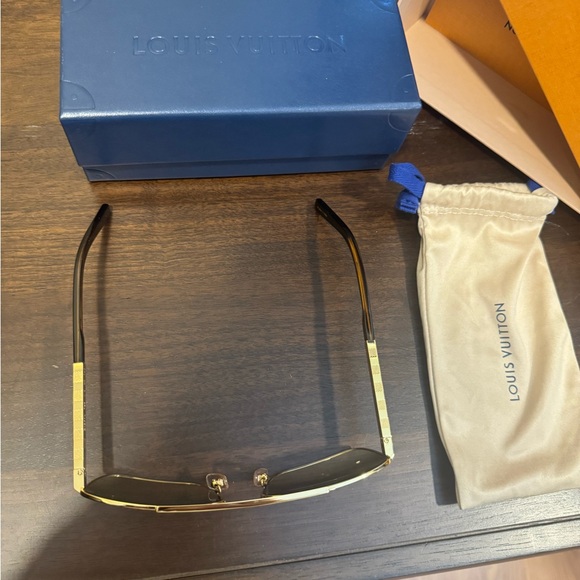 Louis Vuitton Gold Sunglasses - Picture 7 of 10